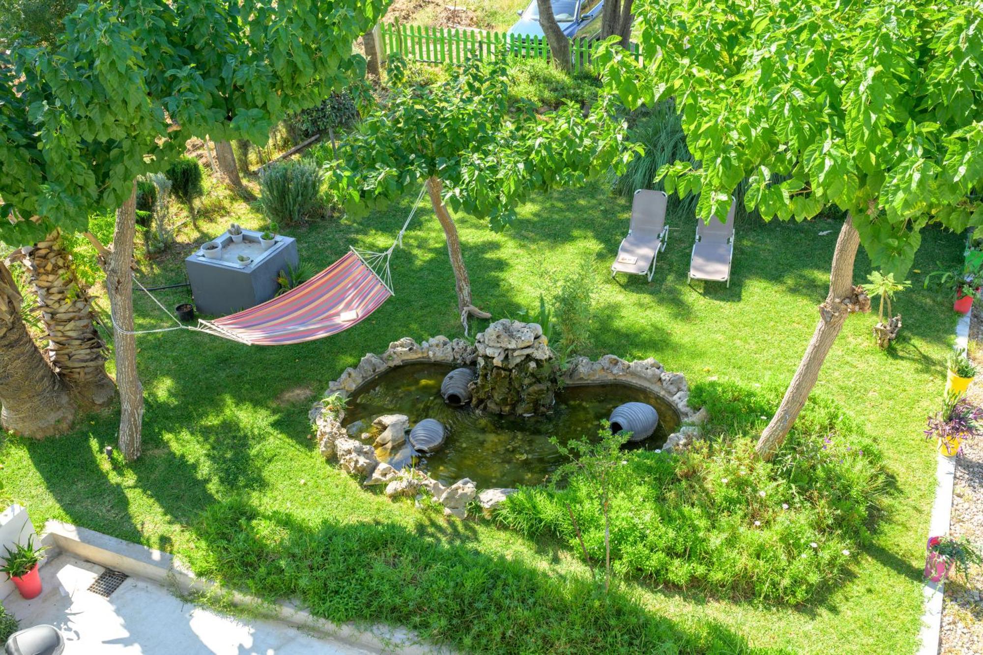 Bikini Apartments Kariotai Ngoại thất bức ảnh