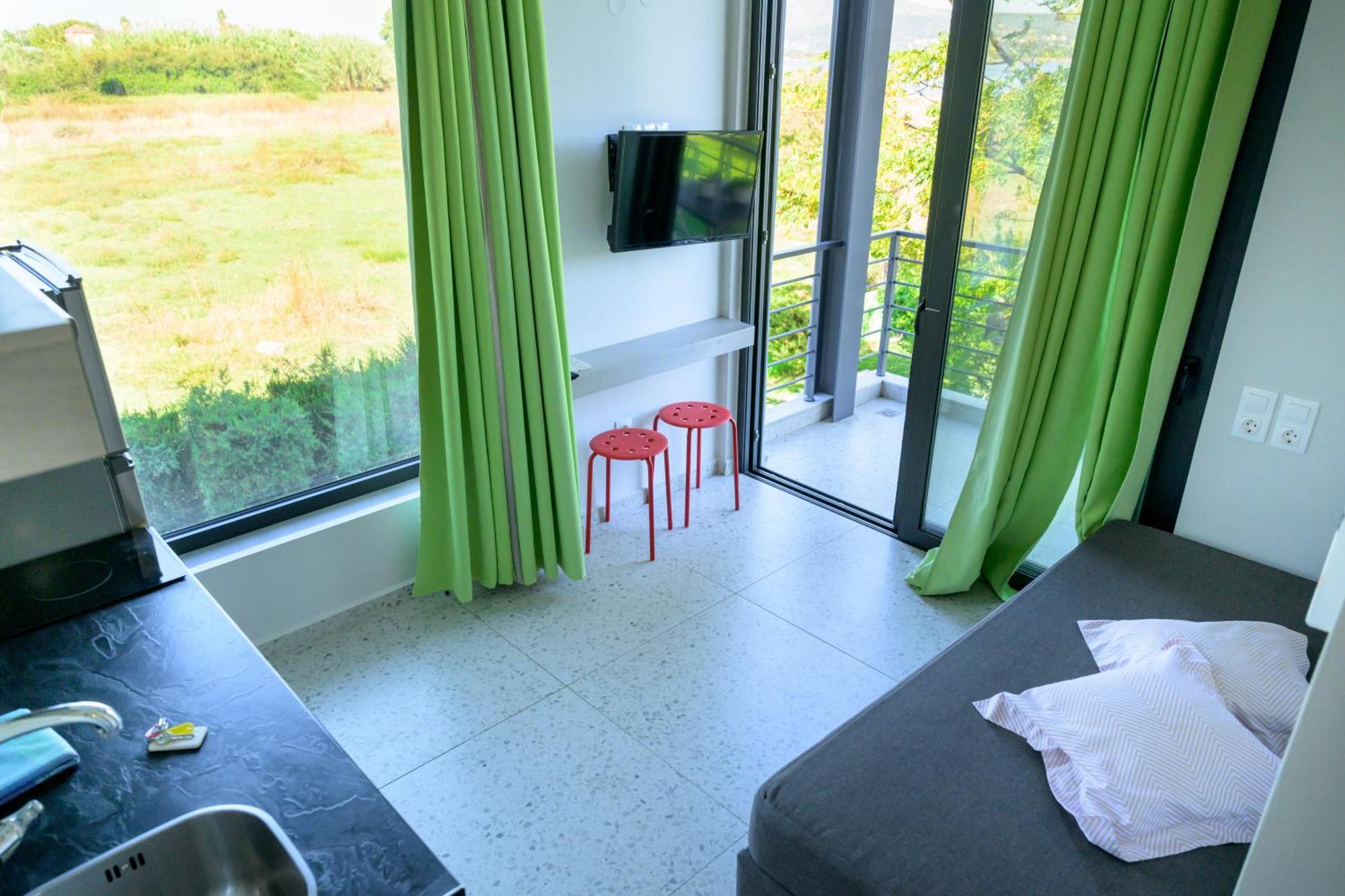 Bikini Apartments Kariotai Ngoại thất bức ảnh